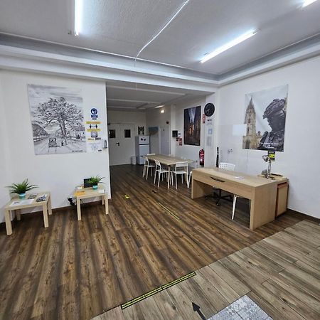 Albergue Turistico La Peregrina Oviedo Eksteriør bilde