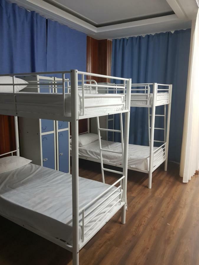 Albergue Turistico La Peregrina Oviedo Eksteriør bilde